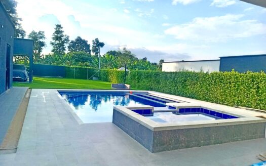 Casa Campestre Amoblada PRADERA